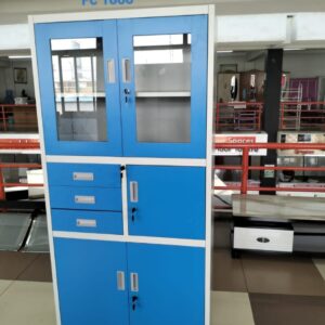 Steel filling cabinet with Safe