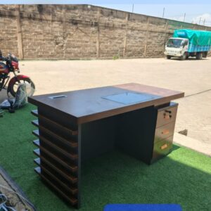 1.4 Mtrs. Executive office desk.